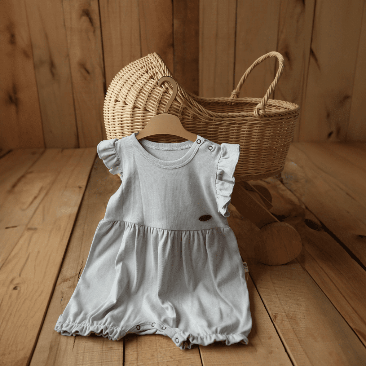 Little-Angel-Baby-Strampler-Grau