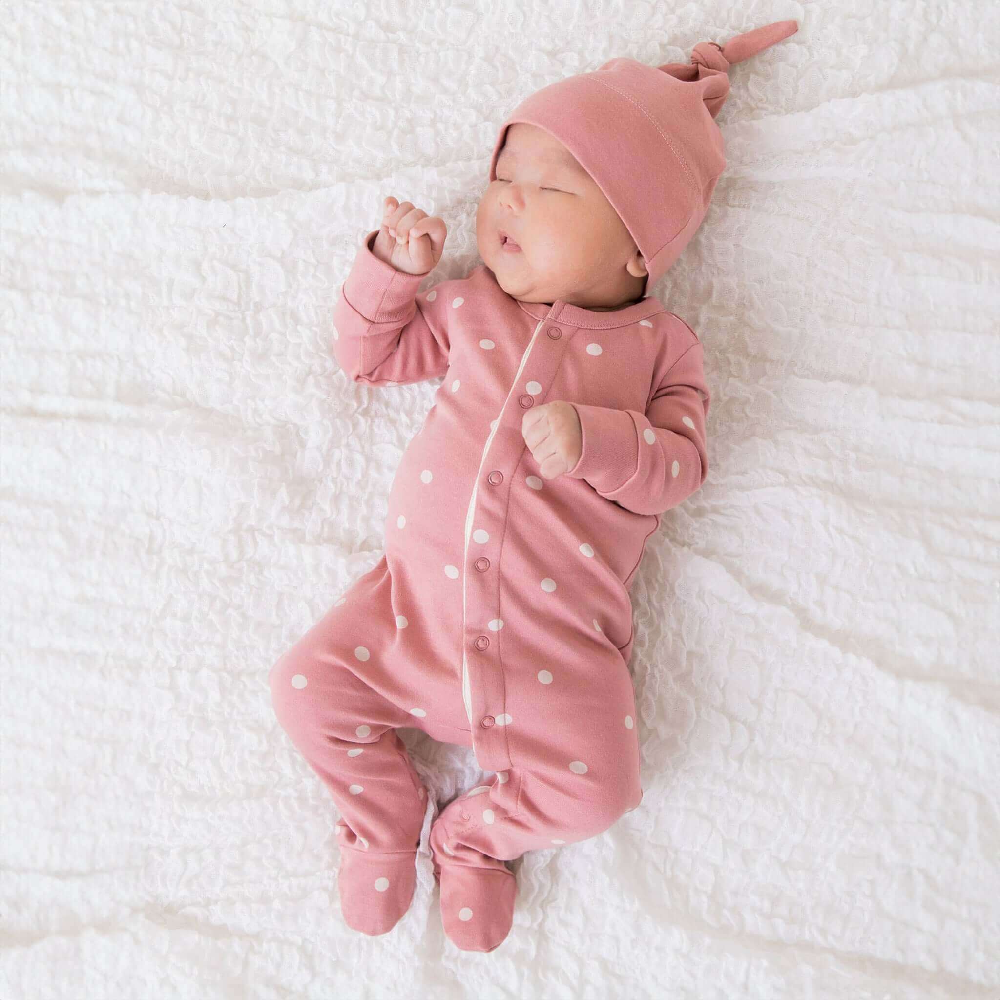 Cappello con nodo da bambino biologico - rosa