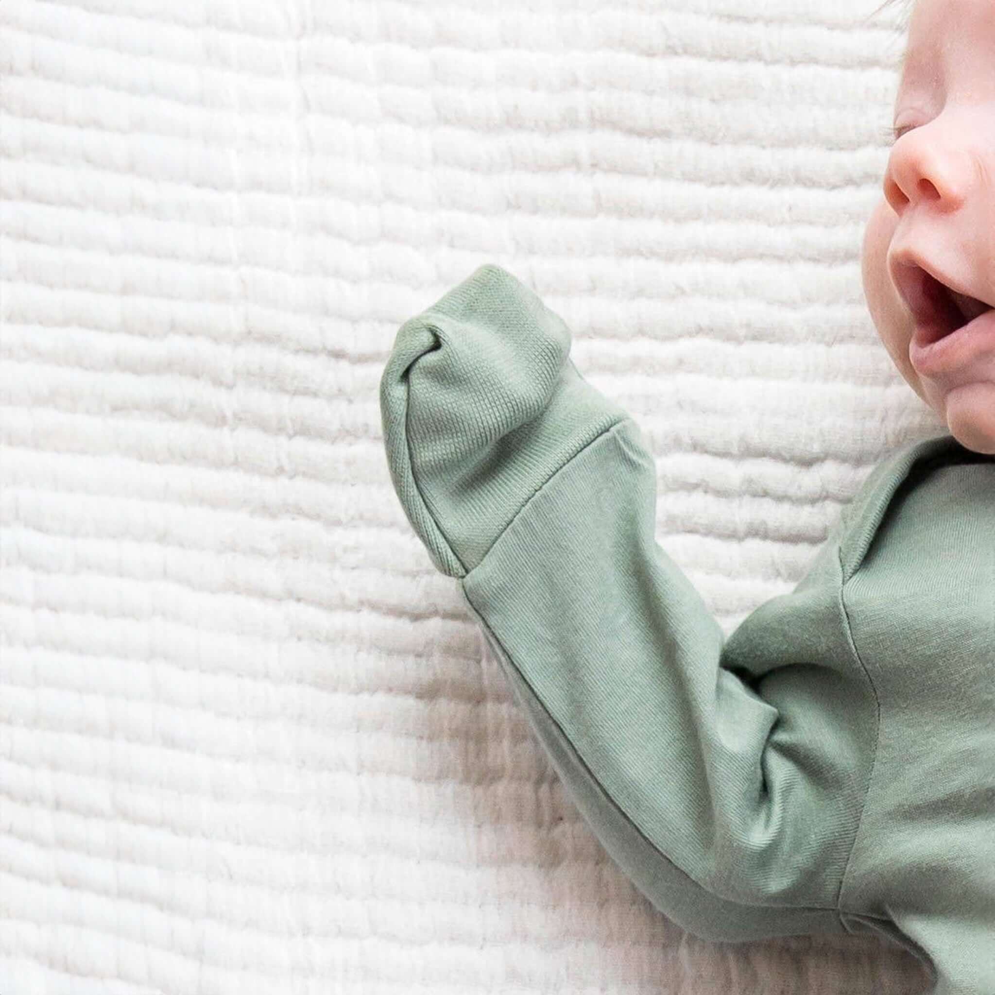 Tutina annodata biologica per neonato - Timo