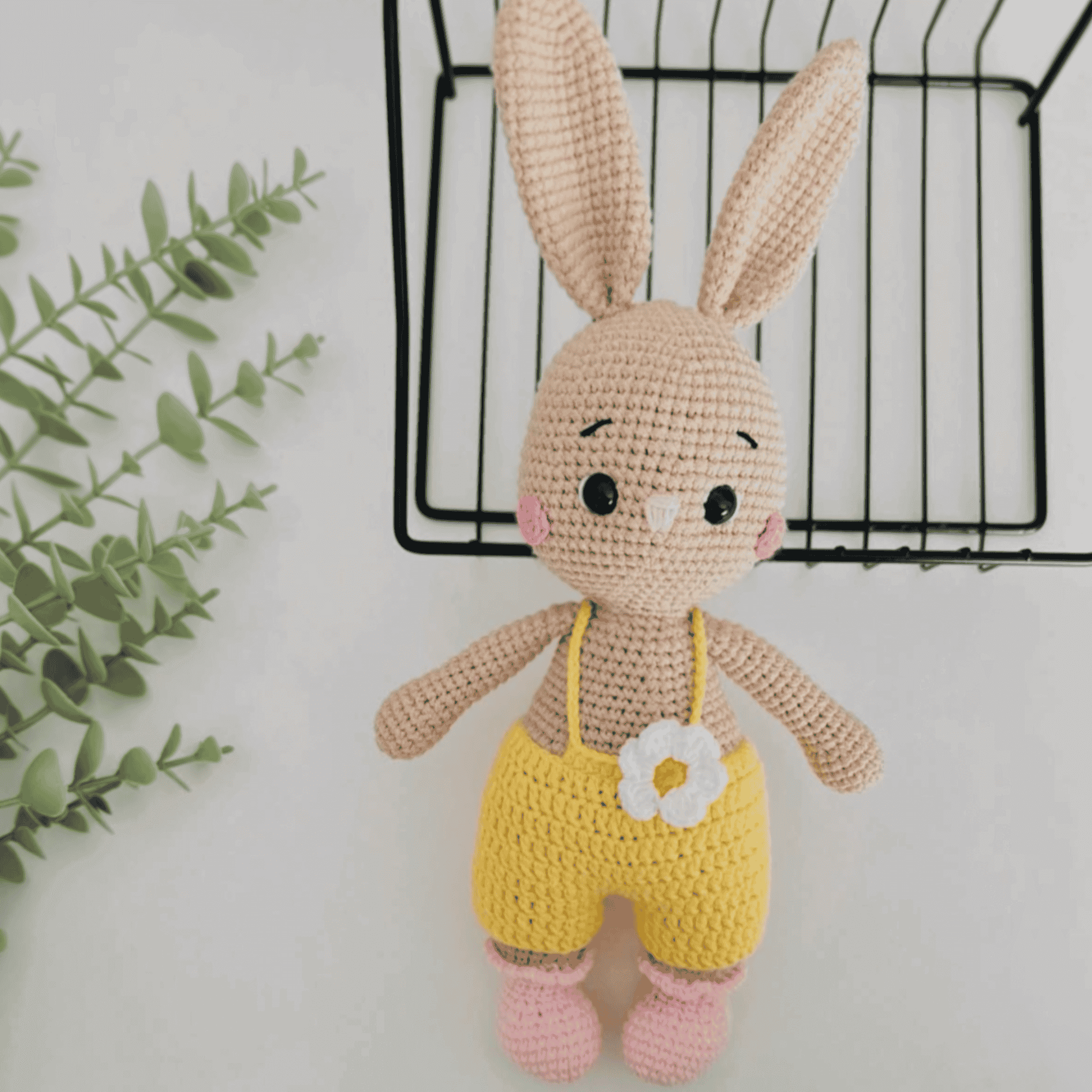 handgemachtes Bio-Amigurumi Kaninchen Daisy