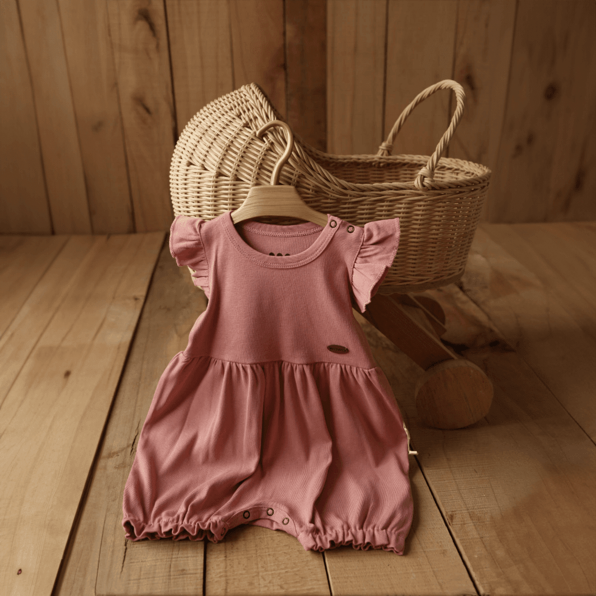 Little-Angel-Baby-Strampler-Rosa