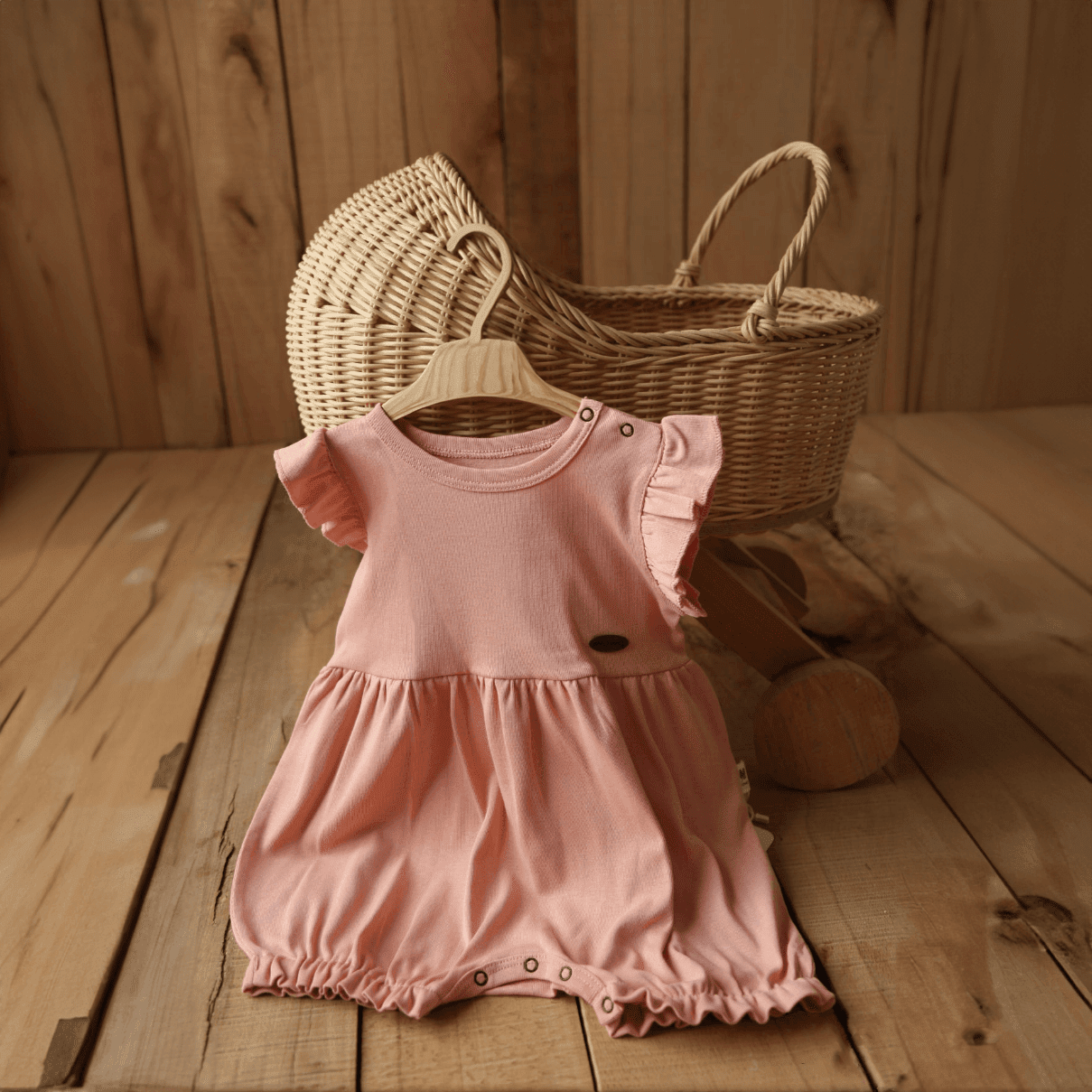 Little-Angel-Baby-Strampler-Hellrosa