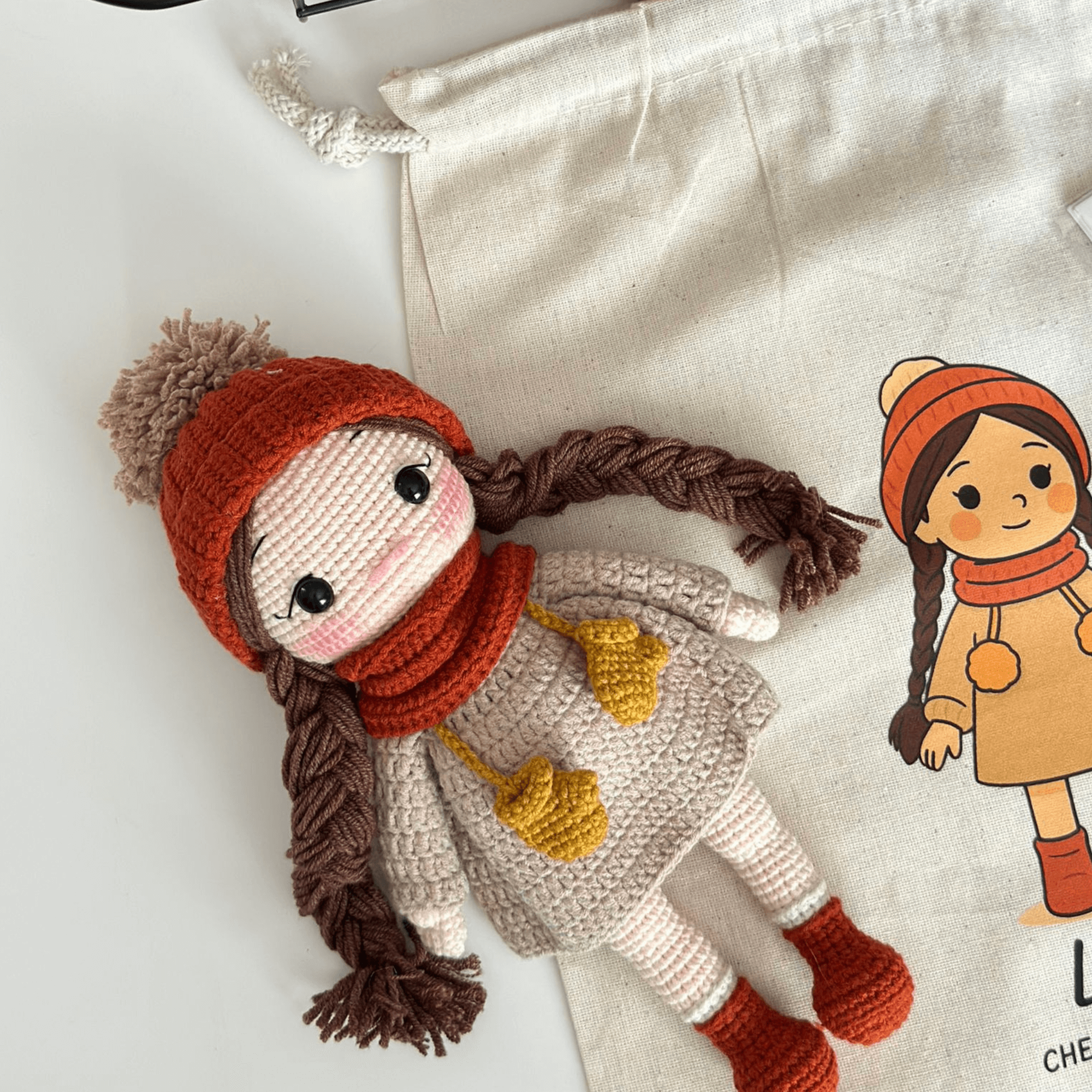 Lina handgemachte Amigurumi Freundin Bio-Häkelpuppe