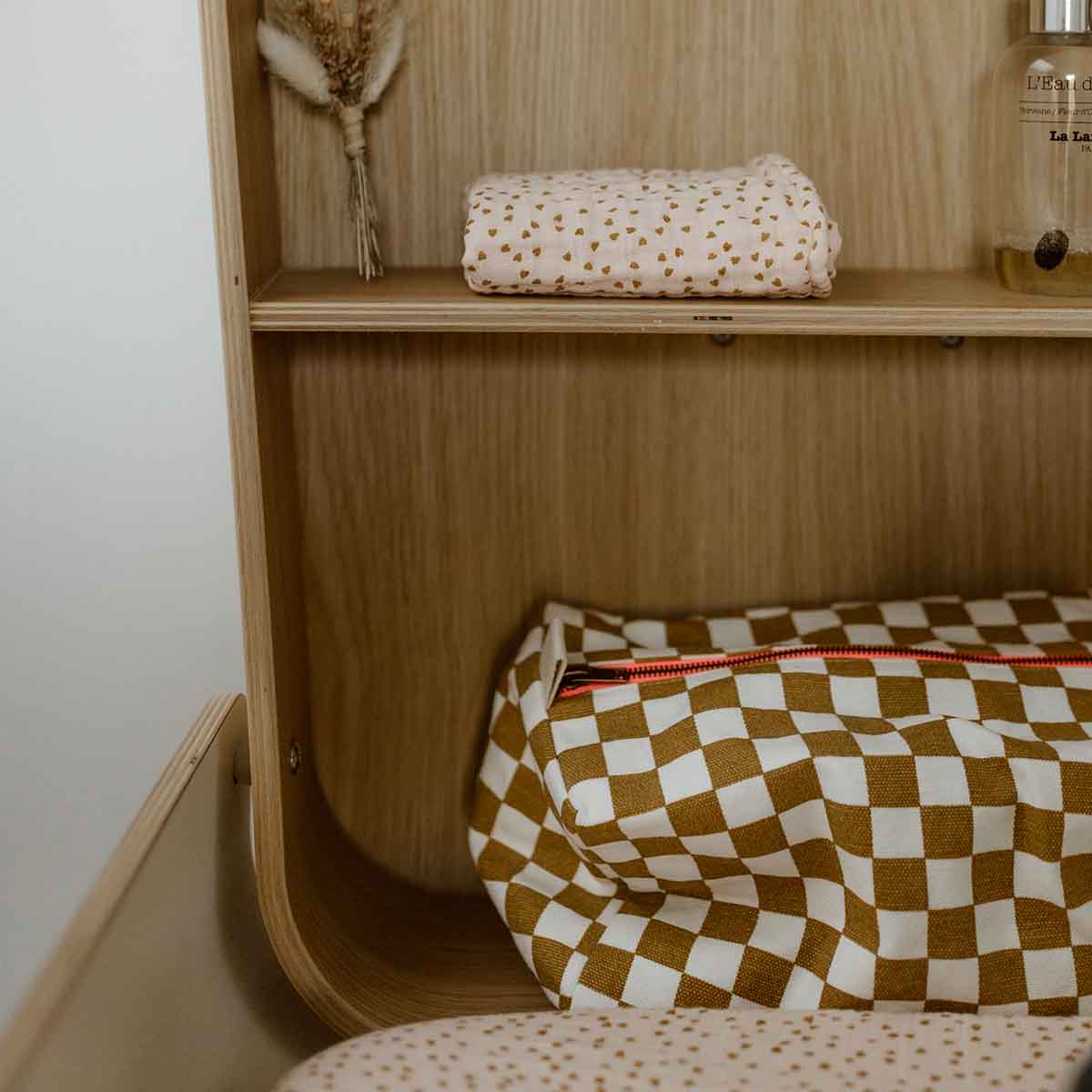 Vic Damier Caramel Necessaire