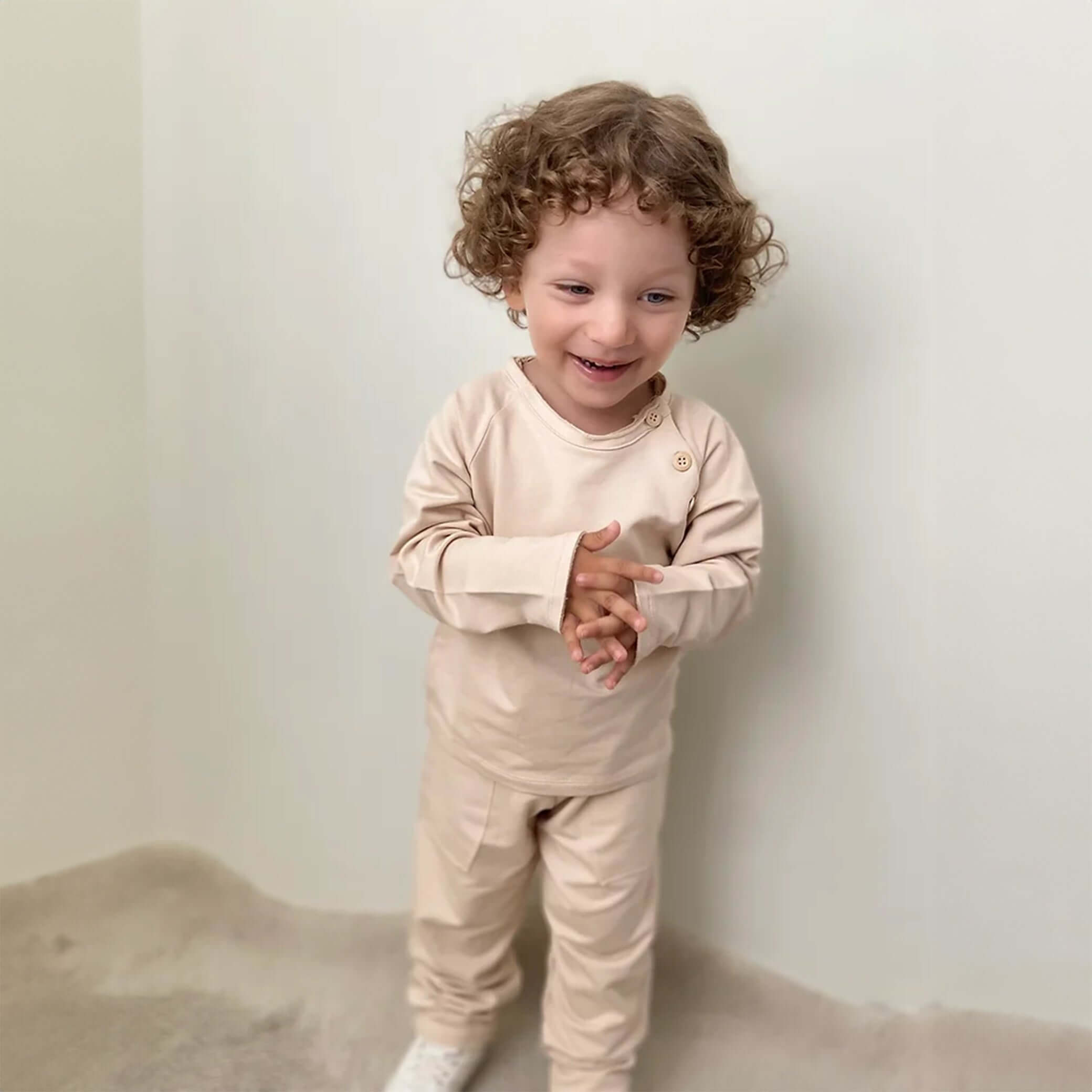 2-teiliges Set Ober und Unterteil in Beige für Babys