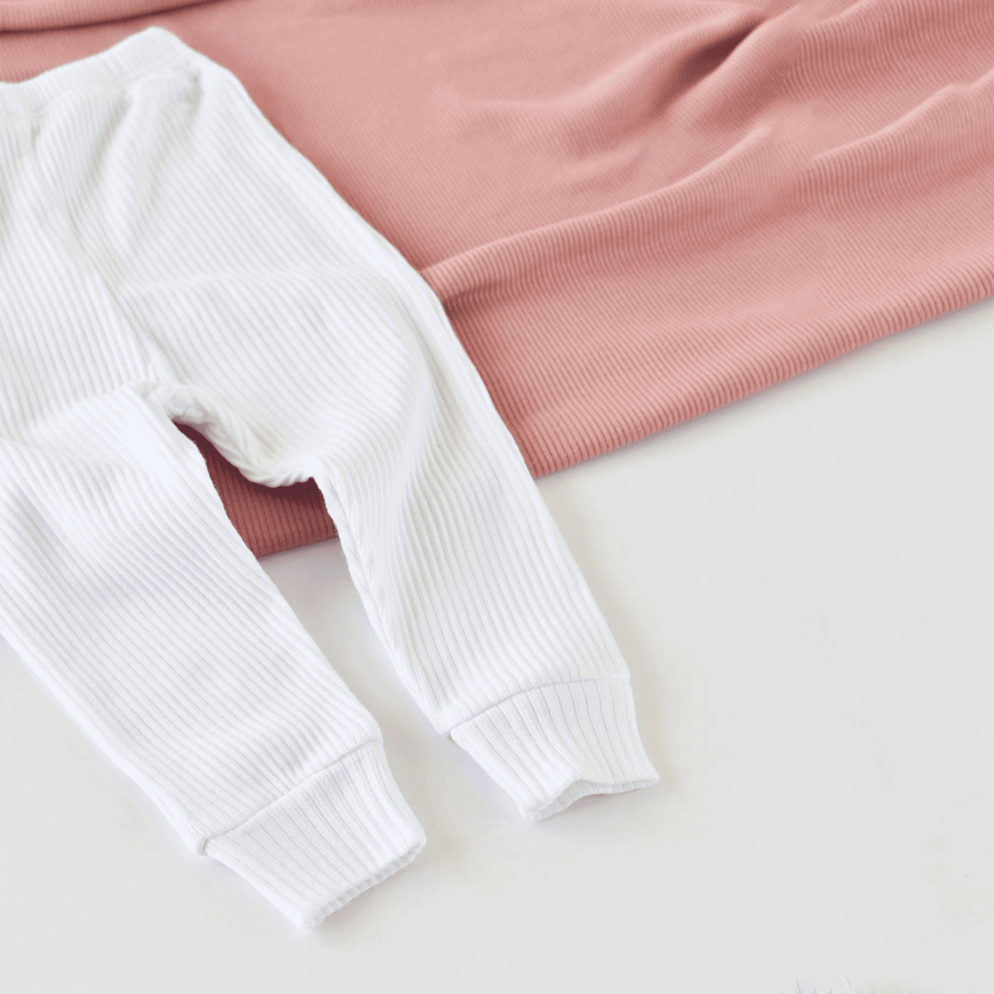 Pyjama- Set aus Bio-Baumwolle - Cheeky Nomads