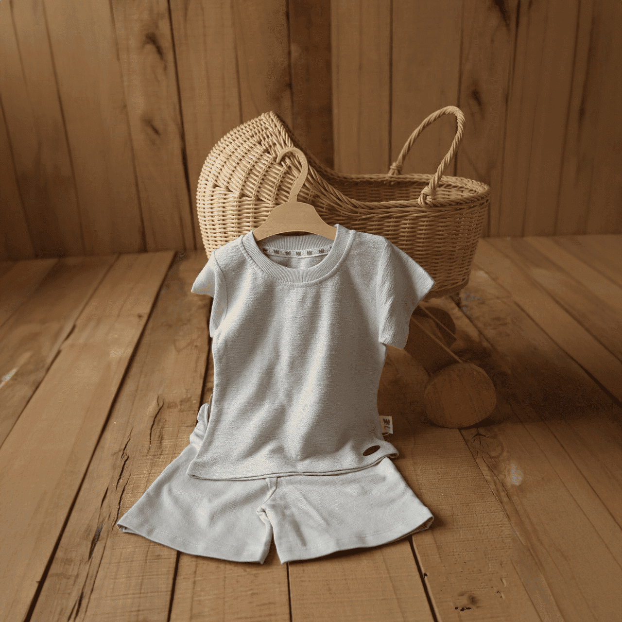 2 teiliges Set T-Shirt mit Short - Grau