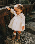 Baby Kleid mit besticktem Kragen