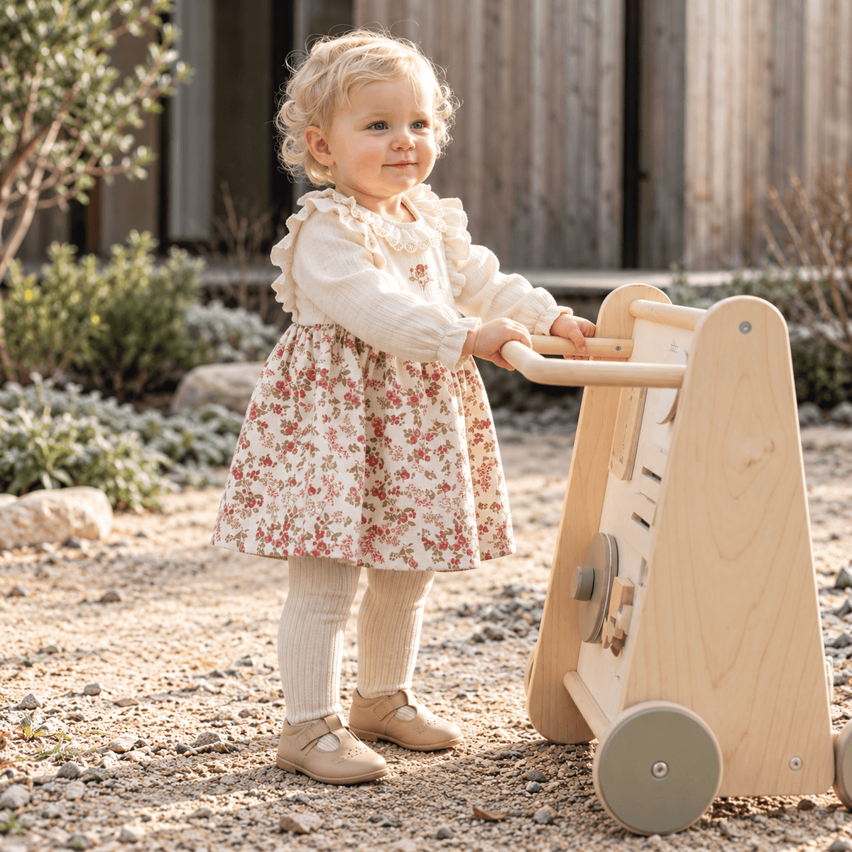 Babykleid mit Blumen &amp; Rüschen – Floral Dreams