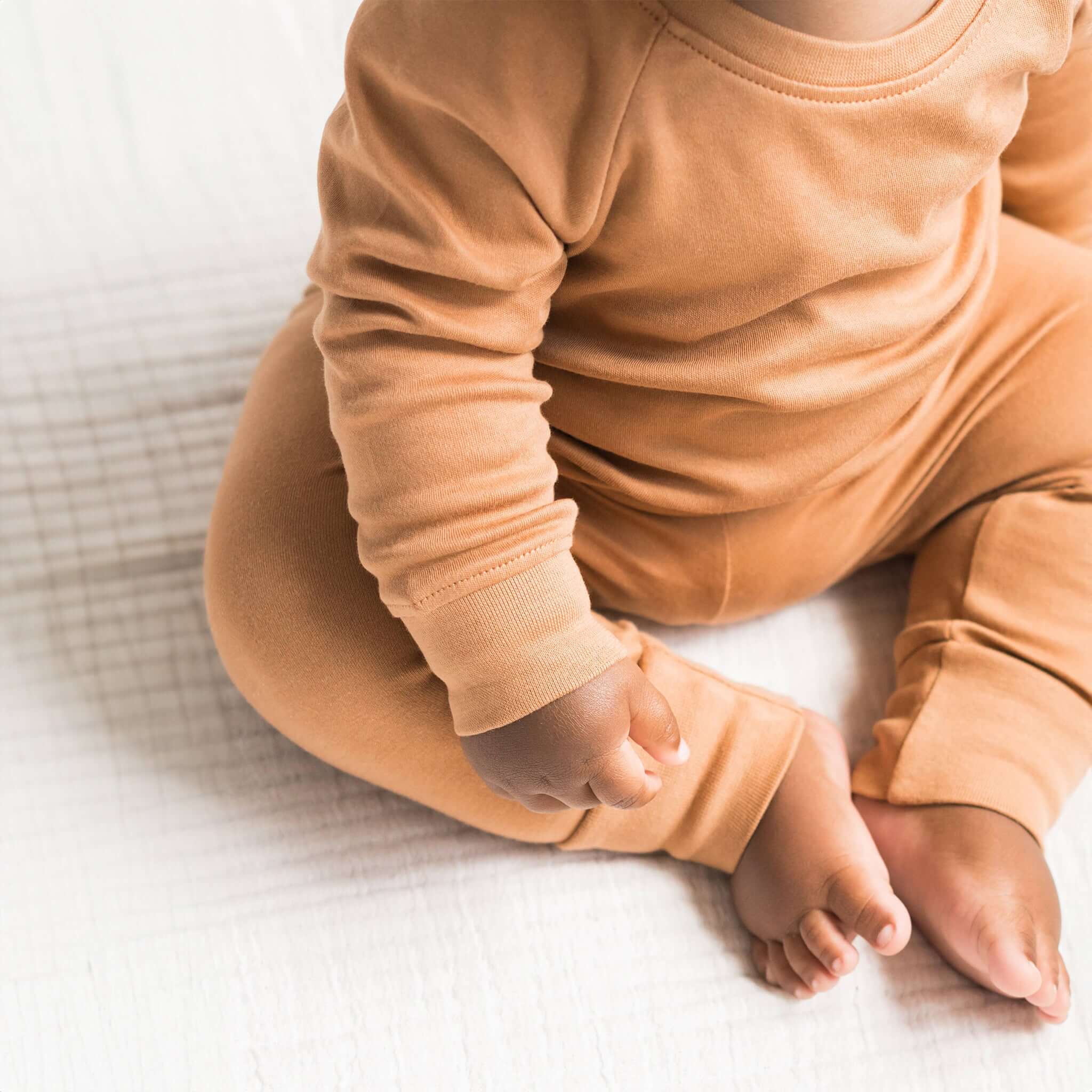 Bio Baby- und Kinder-Jogginghose Cruz in Ingwer