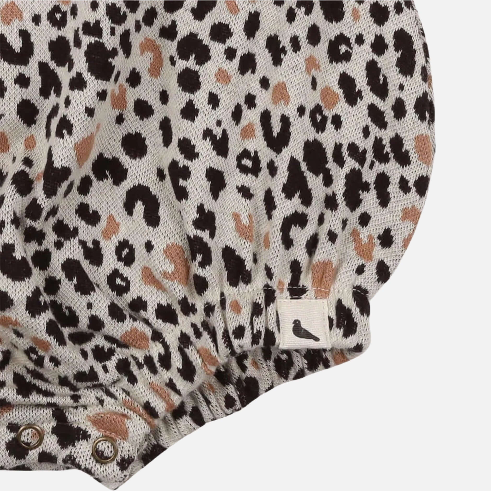 Pagliaccetto a bolle jacquard con animali leopardati