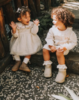 Baby Kleid mit besticktem Kragen