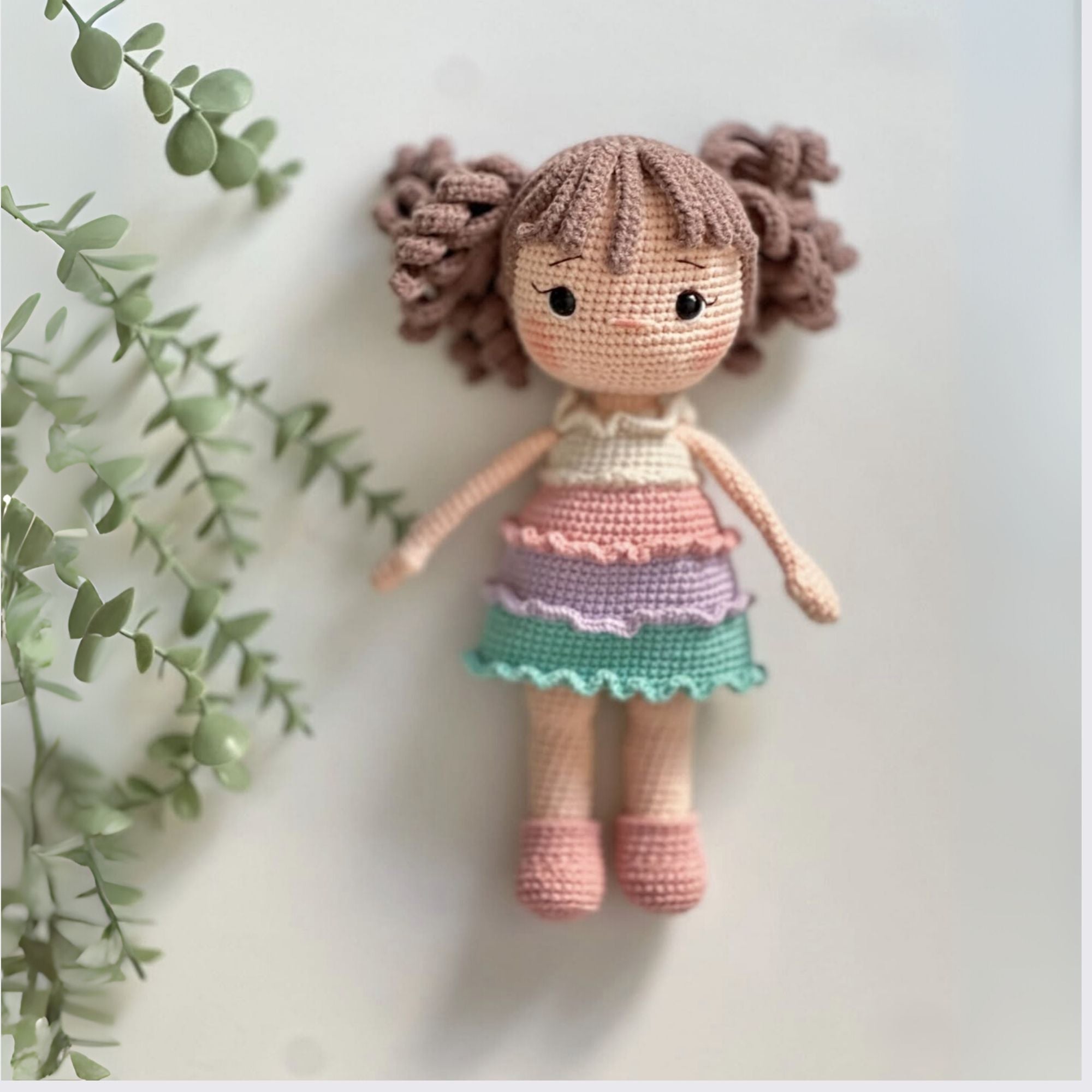 Rosé handgemachte Amigurumi Puppe - Bio-Häkelpuppe